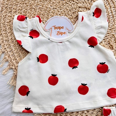 Conj. Blusa e Tapa Fralda Maçãs - Off White e Vermelho